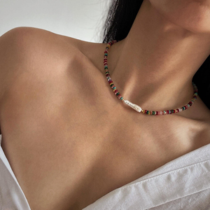 Collier Minimaliste Quotidien avec Perles d'Eau Douce Irrégulières et Pierres Précieuses Superposées, Cadeau pour Demoiselle d'Honneur - Product Image 5