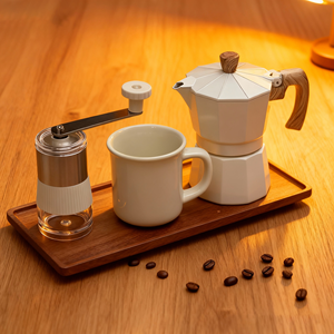 <span class=keywords><strong>Cafetière</strong></span> en aluminium personnalisée OEM 1 3 6 tasses ensemble de pot <span class=keywords><strong>vintage</strong></span> de moka espresso italien avec tasse et moulin - Product Image 2