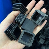 L'usine personnalise différentes tailles d'embout de tuyau en PP bouchon en plastique inserts de tube carrés