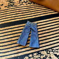 Nouveaux produits 2026 : Pantalons pour poupées KT, Porte-clés en peluche KT, Vêtements pour poupées, Moins d'un dollar, Pantalons pour poupées de maison de poupée KT T05
