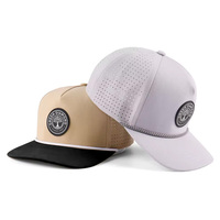 Casquette de baseball OEM personnalisée en PVC caoutchouc de haute qualité avec logo découpé au laser, casquette de sport imperméable pour homme à 5 panneaux avec cordon