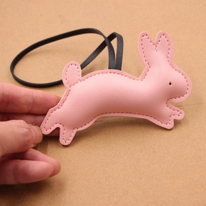 Breloque de sac Lapin Pupi avec longue sangle, pendentif lapin mignon, porte-clés tendance, décoration de sac à main, cadeau - Product Image 3