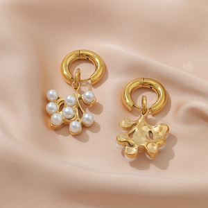 2025 mujeres perla de agua dulce Natural Acero inoxidable perla con cuentas Cruz Huggie pendientes árbol pendientes colgantes princesa pendientes - Product Image 5