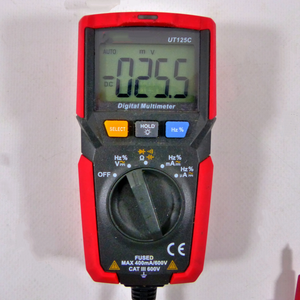Multimètre numérique de poche original et neuf UT125C - Product Image 4