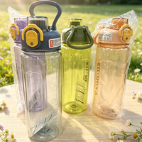 Botella de agua de gran capacidad con diseño de vientre de celebridad de internet, ideal para verano, niños y estudiantes, de alto valor estético, con pajita deportiva y cuerda de transporte.