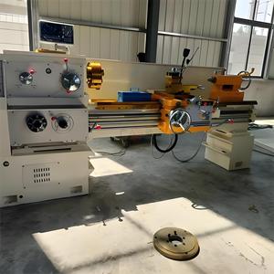 Manual Lathe Machine Long Service Life Manual Lathe CA6140x1000 Lathe Machine Affordable Price in China for <b>Workshop</b> - Product Image 6
