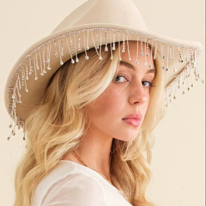 <span class=keywords><strong>Costume</strong></span> à large bord en feutre de <span class=keywords><strong>cowgirl</strong></span> pour femme adulte Chapeau de cowboy western avec franges en strass - Product Image 1