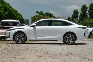 Sử Dụng Và Mới Changan Qiyuan A05 145 Max Cắm Trong Lai Nhỏ Gọn Sedan 145Km Điện Phạm Vi Nhanh Chóng Sạc Gia Đình Commuter Sinh Thái - Product Image 5