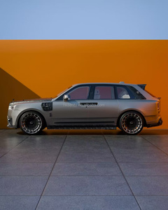 ชุดแต่ง MSY สำหรับรถ Rolls-Royce Cullinan คาร์บอนไฟเบอร์ กันชนหน้า/หลัง สเกิร์ตข้าง สปอยเลอร์ ฝากระโปรง ซุ้มล้อ แบบยึดติด สีดำคาร์บอน - Product Image 3