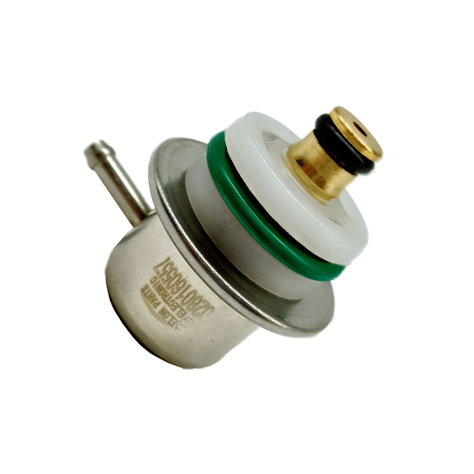 New Fuel Injection Pressure Regulator For Audi VW BMW Benz 0280160557 037133035C