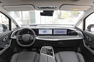 MAXUS G90 2.0T <span class=keywords><strong>InterStar</strong></span> 7 posti Van 2WD 5 porte Benzina Turbo LHD Tetto Panoramico Sedili in Pelle Nappa Basso Chilometraggio Usato 2023 - Product Image 3