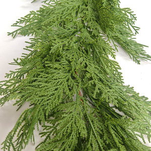 Guirnalda Artificial de Ciprés Xin Yan de 200 cm, Ramo Decorativo para Navidad - Product Image 2