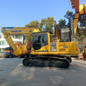 Excavatrice Komatsu PC220-7 d'occasion, 22 tonnes, d'origine japonaise, faible nombre d'heures, 90% neuve, prix compétitif, en stock, prête à être expédiée à tout moment. - Product Image 6