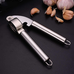 Stainless Steel Garlic Press 304 Stainless Steel Multi Functional Garlic Crusher Kitchen Tool Reusable - Product Image 4