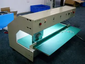 Robotsung Manufacture V-Cut PCB Separating Separator Cutting Machine Sub Board Machine For Led Light Strip Circuit Board