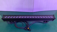 Projecteur mural LED étanche IP65 18x10W à contrôle ponctuel RGBW DMX512 pour façade de bâtiment extérieur