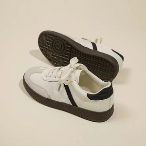 Chaussures de <span class=keywords><strong>sport</strong></span> décontractées rétro pour femmes, style marche, grande taille, effet givré, lacets en caoutchouc pour le printemps et l'automne - Product Image 4