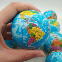 Balle en mousse anti-stress de 63 mm, carte du monde, globe terrestre, balle de paume, planète Terre, jouets pour la remise de diplômes, Halloween, Noël