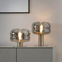 OEM/ODM LED ampoule bouchon abat-jour en verre décoratif éclairage intérieur lampe de bureau moderne