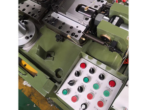 Máquina automática para fabricar tornillos autoperforantes para tornillos autoperforantes de 2,8-8mm de alta velocidad a la venta - Product Image 5