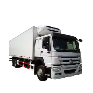 OFFERTA SPECIALE <span class=keywords><strong>Camion</strong></span> Frigorifero Usato Sinotruck HOWO 4x2 con Trasmissione Manuale Motore Diesel Furgone con Vano Refrigerato in Vendita - Product Image 2