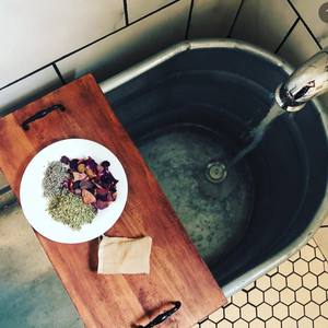 S&Soak Toptan %100 Doğal Himalaya Tuzu Gül Lavanta Rahatlatıcı Kurutulmuş Bitki Çayı Uçucu Yağlar Banyo İçeceği Vücut Kullanımı İçin - Product Image 6