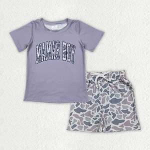 Ensembles de Vêtements pour Garçons en Gros : T-<span class=keywords><strong>shirt</strong></span> Graphique Imprimé « Mamas Boy Rad Like Dad » et Short Camouflage – Tenues 2 Pièces - Product Image 2