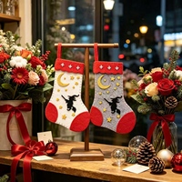 Chaussette d'Halloween en feutre avec sorcière, balai volant, lune et étoiles, décoration à suspendre pour cheminée, sac à bonbons, cadeau d'Halloween effrayant