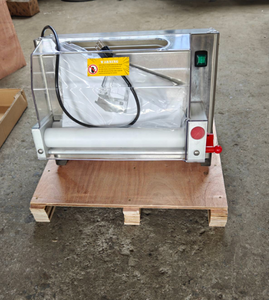 Pâtisserie Pizza Machine électrique à rouler la pâte et laminoir à gâteau Fondant Équipement de machine à vendre - Product Image 5