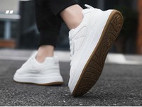 Chaussures décontractées à lacets pour le quotidien, légères et respirantes en maille, baskets à plateforme à semelle épaisse pour hommes, confortables pour la marche, tige en PU
