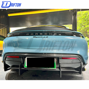 Ensemble de diffuseur de pare-chocs arrière en fibre de carbone sèche de qualité Performance pour Porsche Taycan Turbo 4S - Product Image 3
