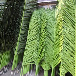 Hojas de palmera artificiales de calidad a prueba de rayos UV hoja de palma falsa interior o exterior para decoración de jardín - Product Image 5
