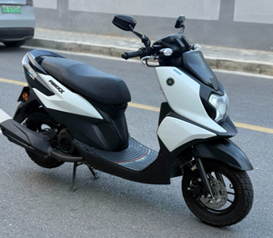 Moto da Strada Yamaha Fuying <span class=keywords><strong>125</strong></span> Usata, Modello 2023, Solo [<span class=keywords><strong>X</strong></span>] Km, Motore 125cc Ben Mantenuto - Product Image 1