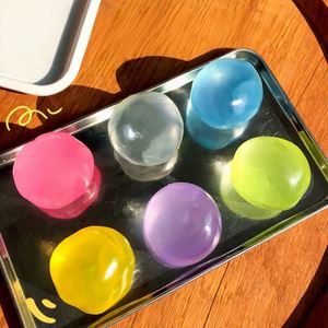 Pelota Antiestrés de TPR Transparente, Ecológica, Duradera, con Diseño Lindo, Suave y Blanda, Juguete Sensorial para Aliviar el Estrés - Product Image 3