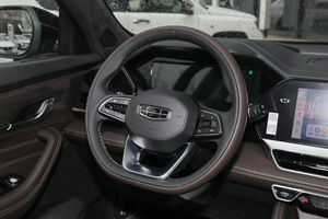 Nouveau modèle 2025 pour XingyueL, SUV compact à essence, 5 portes, 5 places, conduite à gauche, toit ouvrant panoramique, connectivité intelligente - Product Image 4