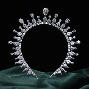 Tiaras <span class=keywords><strong>de</strong></span> Lujo al por Mayor ROMANTIC, <span class=keywords><strong>Coronas</strong></span> <span class=keywords><strong>de</strong></span> Princesa con Circonitas Cúbicas, Plateadas, Accesorios para el Cabello para Graduación - Product Image 4