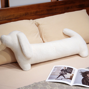 Cuscino a forma di cane Bassotto lungo in peluche, bambola giocattolo, cuscino per divano, bambola di pezza - Product Image 1