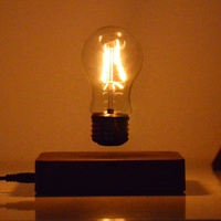 Ampoule de lampe flottante en lévitation magnétique inférieure pour la décoration de lampe de bureau intelligente de table