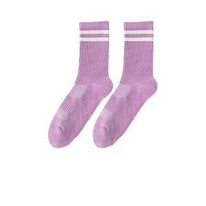 Chaussettes de sport professionnelles ODM pour femmes, sans couture, antidérapantes, en coton éponge, pour marathon, basketball, fitness, <span class=keywords><strong>badminton</strong></span> - Product Image 5