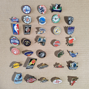 Pin de esmalte suave personalizado para baloncesto, pin de solapa deportivo, insignia metálica con logotipo personalizado para equipos deportivos, para venta al por mayor, regalo para colección deportiva - Product Image 4