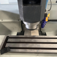 XK7110 Mini fraiseuse CNC verticale à 3 axes à vendre équipée du système de contrôle GSK