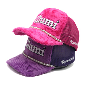 หมวกกำมะหยี่ขนปุยสีพร้อมเชือกไข่มุกออกแบบใหม่ - Product Image 4