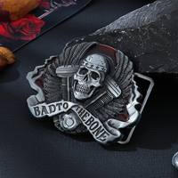 Hebilla de aleación vintage con diseño de calavera de motero y alas, estilo 'Bad to the Bone', para cinturón de estilo motorista, western y punk, compatible con correas de 38mm, apta para detección con detector de metales.