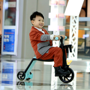 Monopattino a Tre Ruote Pieghevole per Bambini, Mini Scooter Leggero per Esterni con Pedale Piccolo per Ragazzi e Ragazze - Product Image 5