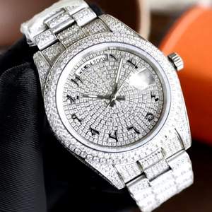 Montre pour homme avec mouvement à quartz, bracelet en acier inoxydable, verre entièrement serti de moissanite VVS1, résistance à l'eau 10 bars, luxe - Product Image 1