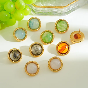 Boucles d'oreilles rondes en résine plaquées or 18 carats en acier inoxydable 304, style décontracté et simple pour femmes, à porter au quotidien, bijoux et cadeaux de boutique - Product Image 2