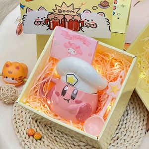 Taza de Cerámica HY Rosa con Dibujos Animados de Kirby, Cantimplora Kawaii con Gorro, Taza de Café de Cerámica 3D para Regalo de Navidad - Product Image 4