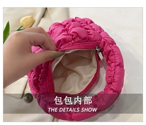 Nouveauté 2024 : Mini sacs à main pour femmes, sacs de maquillage matelassés tendance, petits sacs fourre-tout plissés sous le bras pour femmes - Product Image 6