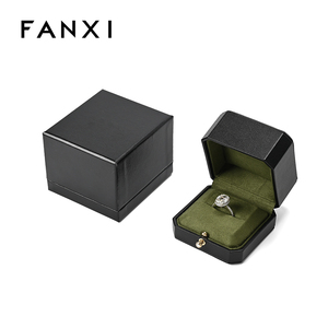 FANXI. Venta al por Mayor de Cajas de Joyería Modernas Octogonales de Cuero PU, Caja Organizadora de Anillos de Microfibra Personalizada de Lujo - Product Image 2