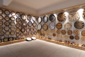 Vòng hình dạng thông gỗ làm phòng ngủ bàn Bàn gỗ đồng hồ báo thức - Product Image 5